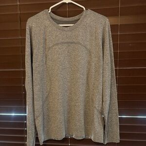 lululemon athletica Heather Gray Long Sleeve Tee